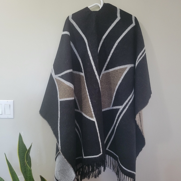 Rickis poncho - Picture 2 of 3